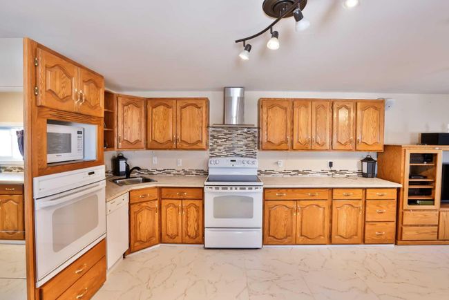 328 Railway Ave, House other with 3 bedrooms, 5 bathrooms and 20 parking in Lomond AB | Image 36