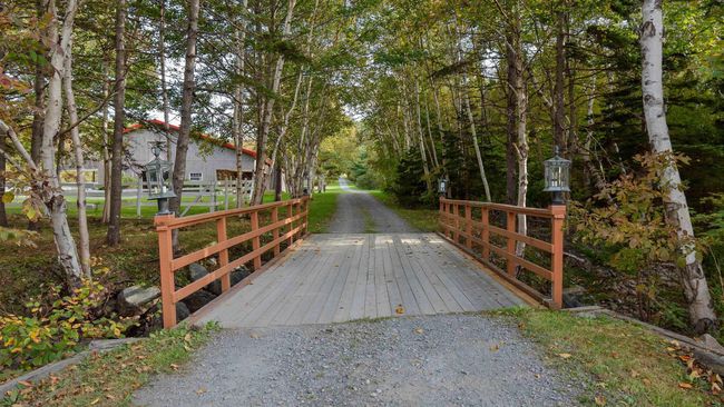 8816 E Bay Highway, House other with 6 bedrooms, 3 bathrooms and null parking in Middle Cape NS | Image 10