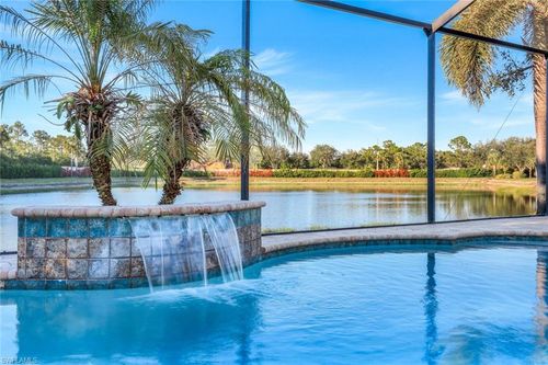10555 Yorkstone Dr, Bonita Springs, FL, 34135-5184 | Card Image