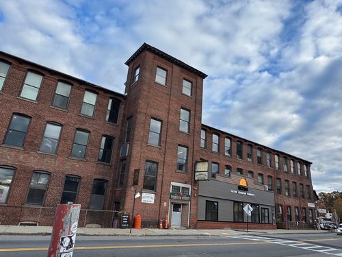 j2nd9-75 Webster St, Worcester, MA, 01603-1932 | Card Image