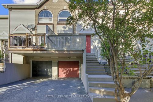 89 Thornbury Cres, Nepean, ON, K2G6C4 | Card Image