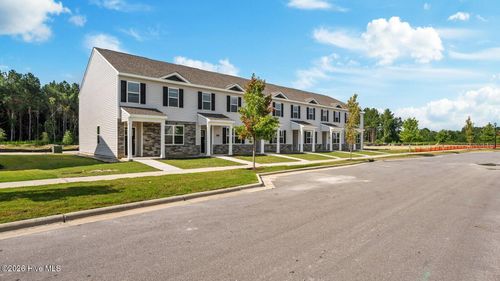 2027 Clock Rd, New Bern, NC, 28562-1401 | Card Image
