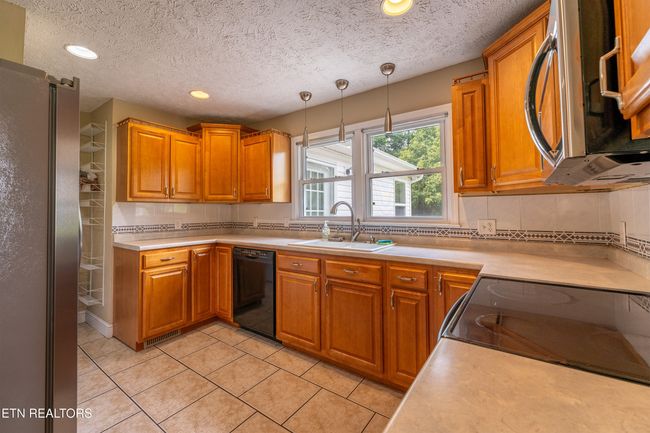 815 Julianne Dr, House other with 3 bedrooms, 2 bathrooms and null parking in Jefferson City TN | Image 11