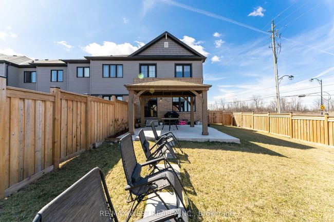 2 Scarletwood St, House attached with 3 bedrooms, 3 bathrooms and 1 parking in Stoney Creek ON | Image 40