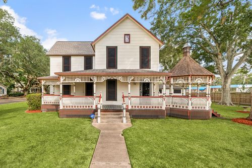 816 W Adoue St, Alvin, TX, 77511-2713 | Card Image