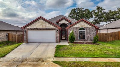 904 Avagail Avenue, House other with 3 bedrooms, 2 bathrooms and null parking in Springtown TX | Image 1