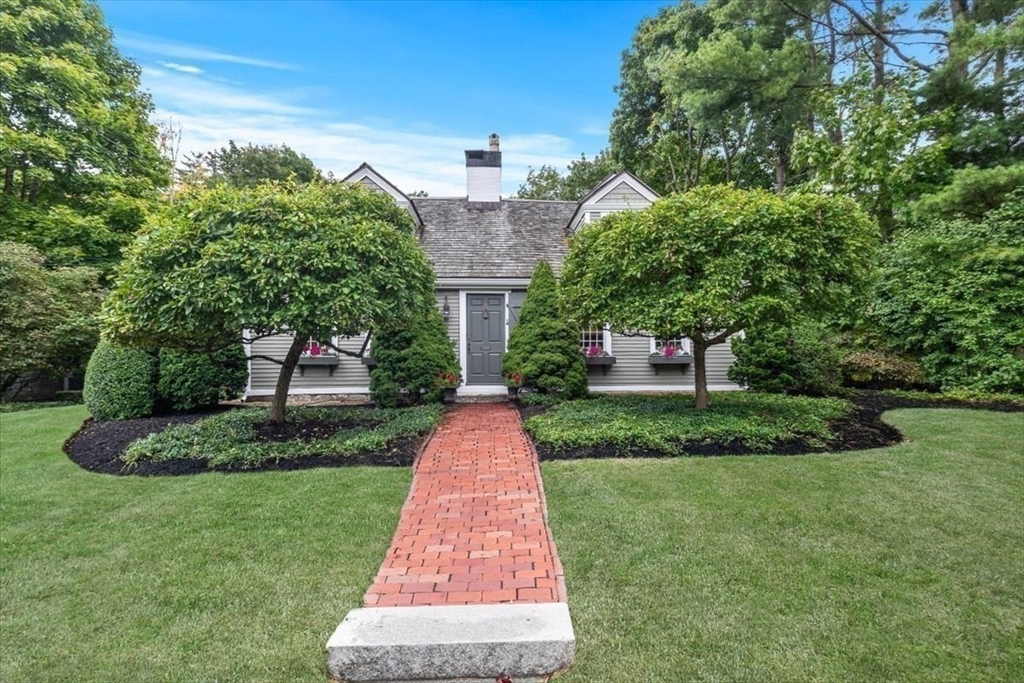 East St, Hingham, MA 02043