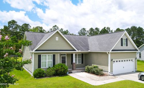 107 Neptune Ct, Havelock, NC, 28532-9035 | Card Image