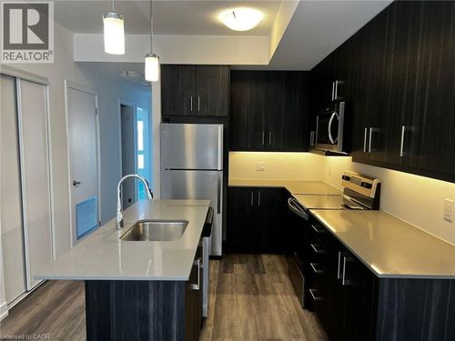 a12-10 Palace St, Kitchener, ON, N2E0J3 | Card Image