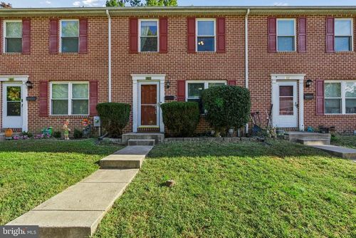 303 Center Deen Ave, Aberdeen, MD, 21001-2042 | Card Image