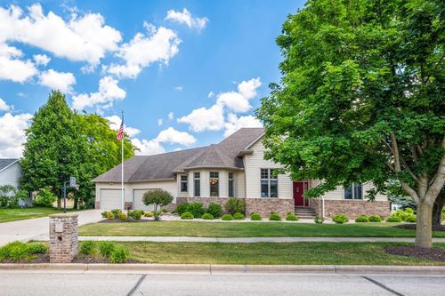 1015 Thomas Street, Ripon, WI, 54971 | Card Image