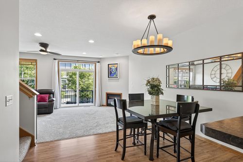 4566 Bulrush Blvd, Shakopee, MN, 55379-5847 | Card Image