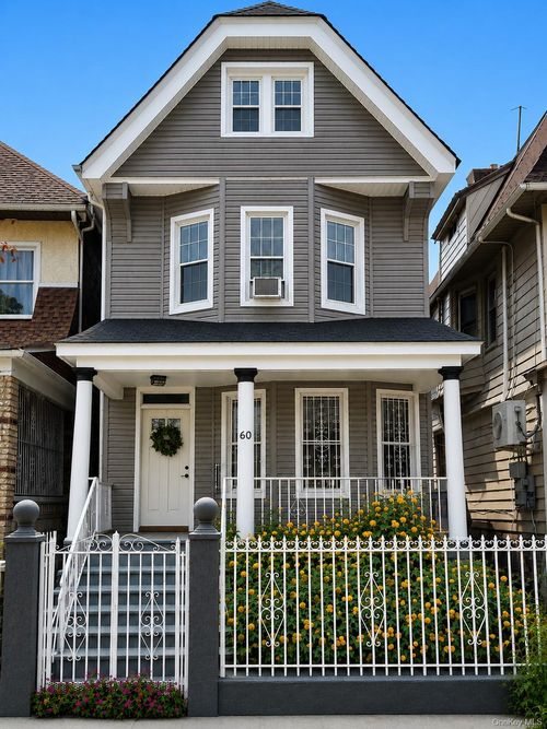 60 Ashford St, Brooklyn, NY, 11207-2215 | Card Image