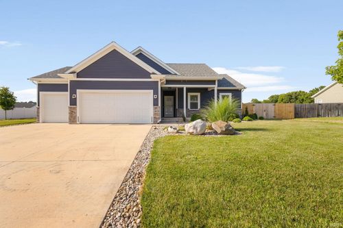 30329 Pine Bluff Dr, Elkhart, IN, 46517-8858 | Card Image