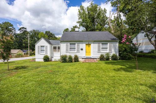 556 Marjorie Pl, Macon, GA, 31204-1966 | Card Image