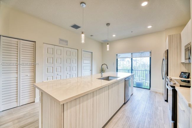 APT-23 - 7831 Nw 104 Th Ave, Condo with 2 bedrooms, 3 bathrooms and null parking in Doral FL | Image 17