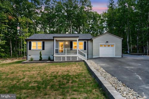 1235 Lakeview Pkwy, LOCUST GROVE, VA, 22508-5232 | Card Image