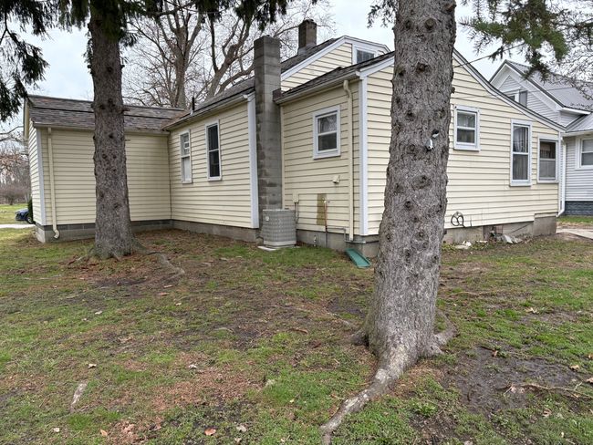 947 Waterloo St, House other with 2 bedrooms, 1 bathrooms and null parking in Saint Clair MI | Image 19