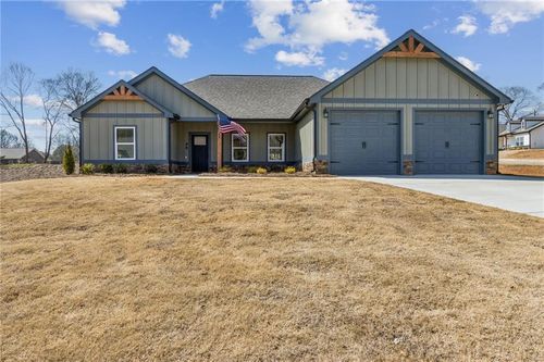 48 Crane St, Maysville, GA, 30558-1930 | Card Image