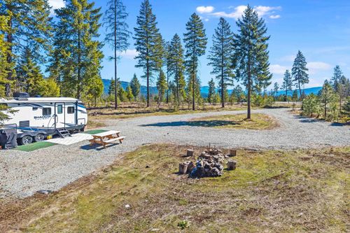 555 Happy Trails Ln, Newport, WA, 99156-5481 | Card Image