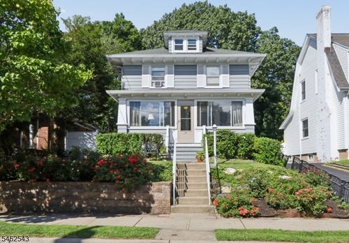 30 Brookside Ave, Hawthorne, NJ, 07506-2933 | Card Image