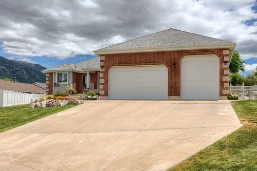 5708 S 950 E, South Ogden, UT, 84405-4983 | Card Image
