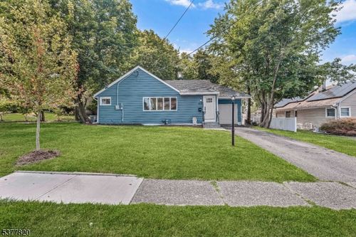 16 Eberlin Dr, Fair Lawn, NJ, 07410 | Card Image