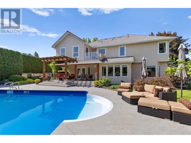 464 Cascia Dr, House other with 4 bedrooms, 4 bathrooms and 2 parking in Kelowna BC | Image 55