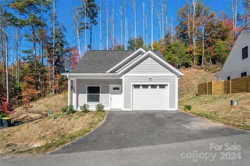 136 Northbend Drive, Asheville, NC, 28804 | Card Image