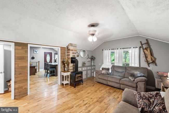 171 Sinking Spring Ln, House other with 3 bedrooms, 2 bathrooms and null parking in GORE VA | Image 8