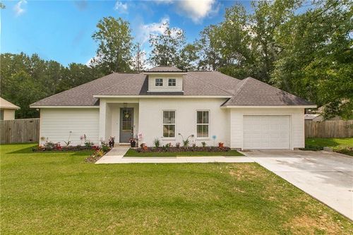 120 Keeneland Place Loop, Folsom, LA, 70437-6049 | Card Image