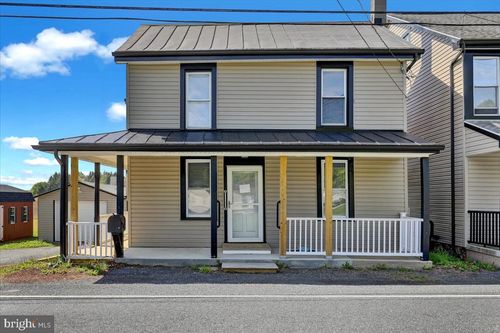 5867 Old Route 22, BERNVILLE, PA, 19506-8101 | Card Image