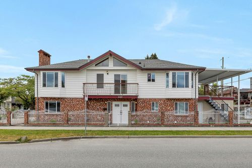 683 Gilmore Avenue, Burnaby, BC, V5C5W6 | Card Image