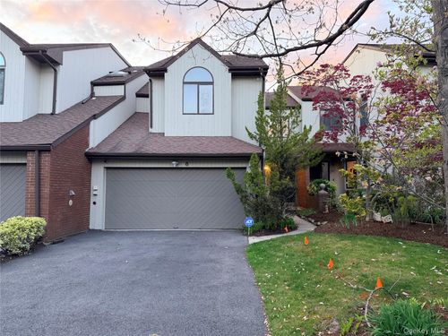 6 Brookridge Rd, New Rochelle, NY, 10804-3030 | Card Image