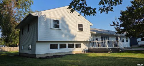 422 N Ridge Ave, Taylorville, IL, 62568-1149 | Card Image