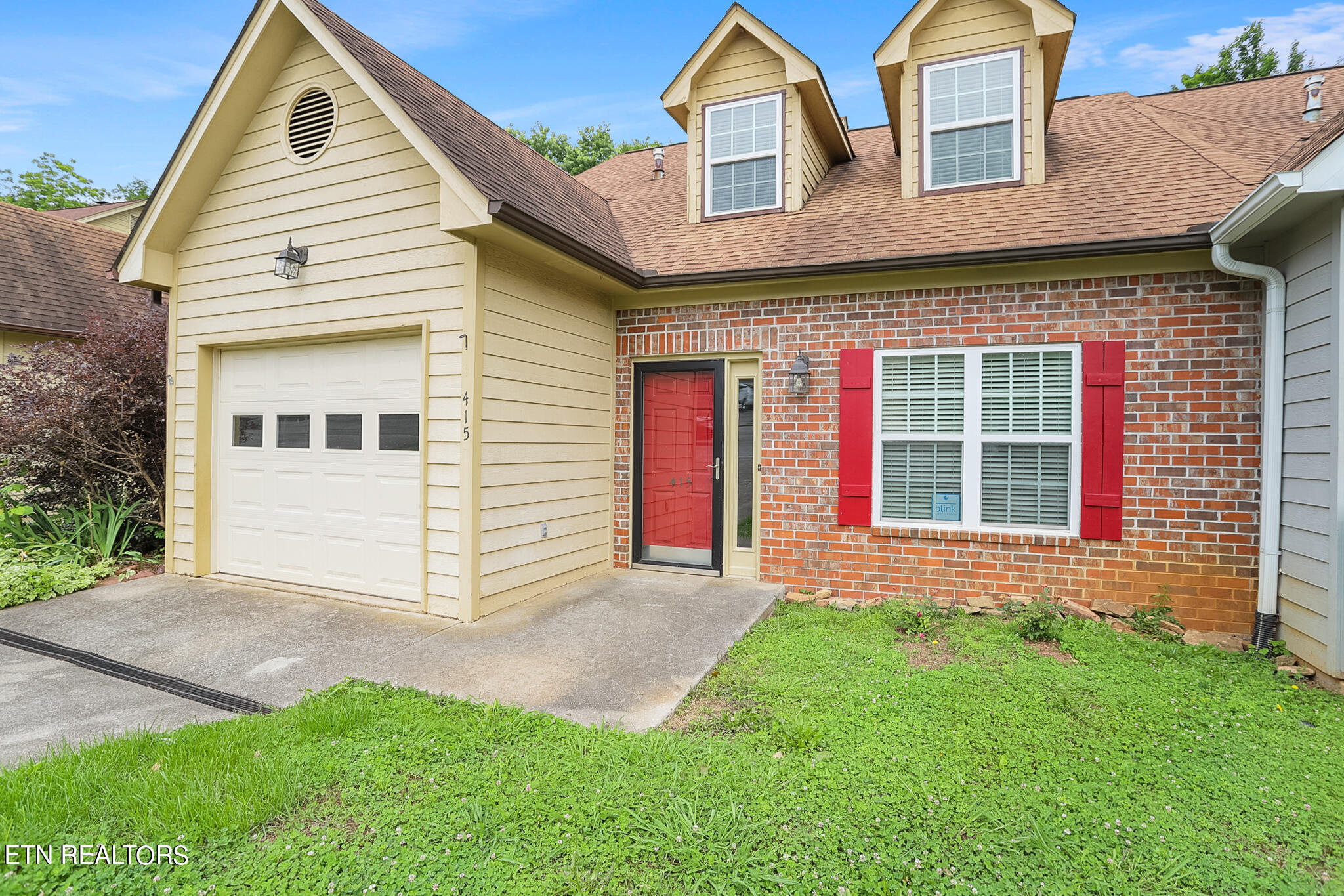 Bayberry Ter, Maryville, TN 37803
