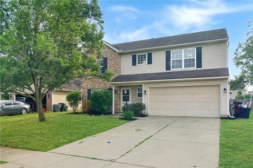 935 Marcia Dr, Trenton, OH, 45067-1859 | Card Image