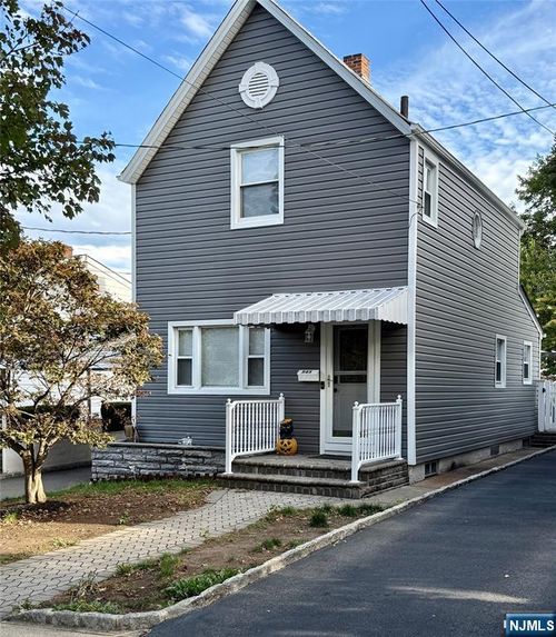 545 Lake Ave, Lyndhurst, NJ, 07071-1140 | Card Image