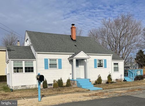 221 Madison St, COLONIAL BEACH, VA, 22443-2427 | Card Image