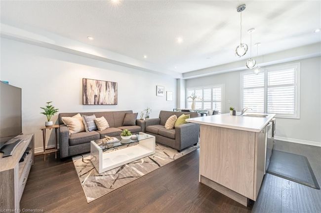 3 Pinot Cres, Townhouse with 3 bedrooms, 3 bathrooms and 3 parking in Stoney Creek ON | Image 8
