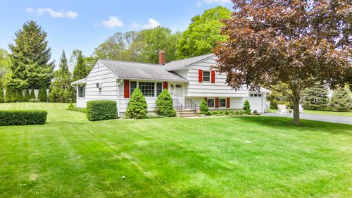 40 Green Acres Dr, Madison, CT, 06443-2148 | Card Image
