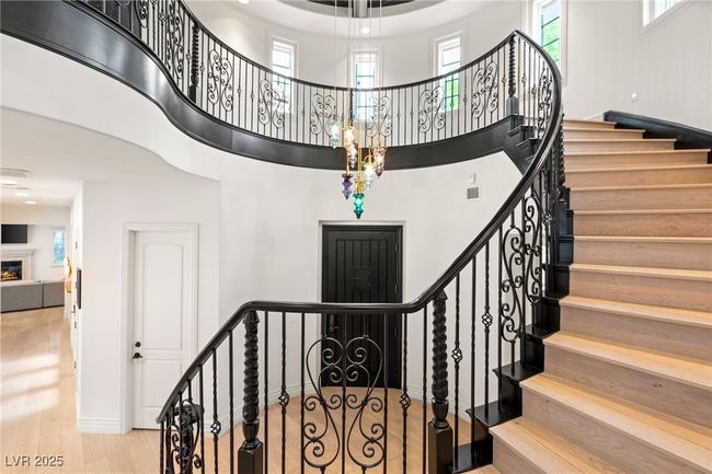 19 Quintessa Cir, House other with 4 bedrooms, 5 bathrooms and null parking in Las Vegas NV | Image 10
