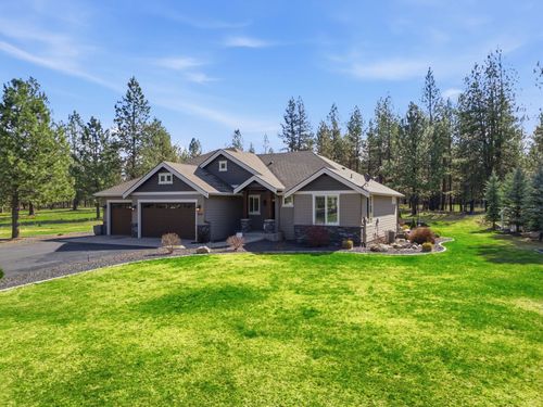 3410 E Elena Ln, Chattaroy, WA, 99003-5121 | Card Image