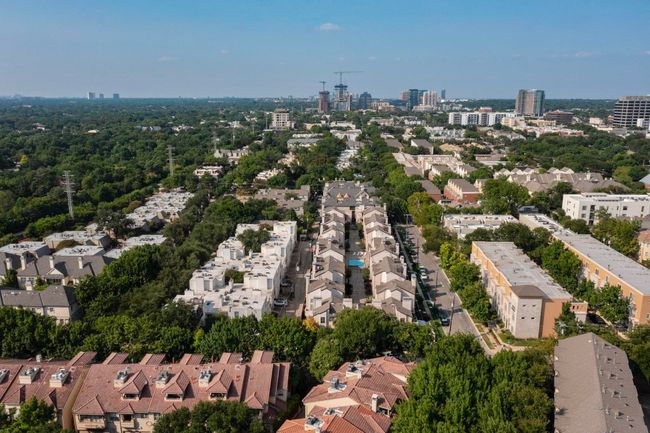 View of urban area | Image 40