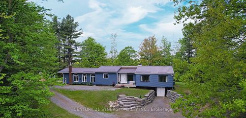 9093 County Rd 22, Edwardsburgh, ON, K0E1X0 | Card Image