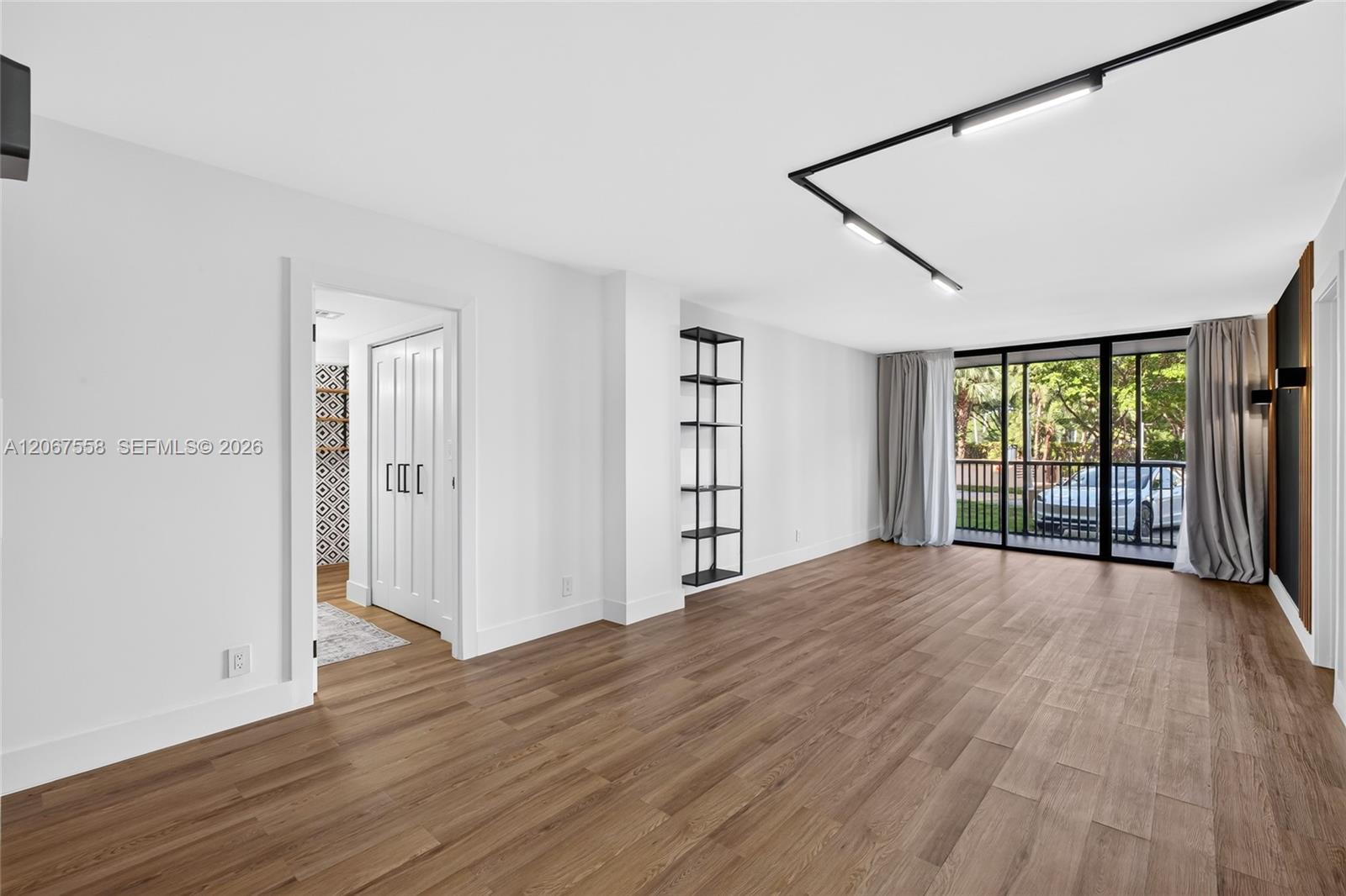Residential Lease in Aventura 5