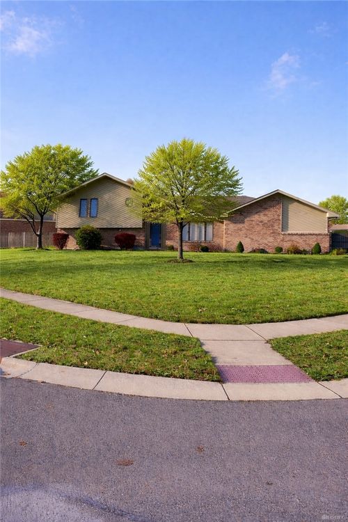 6701 Whitaker St, Dayton, OH, 45415-1453 | Card Image