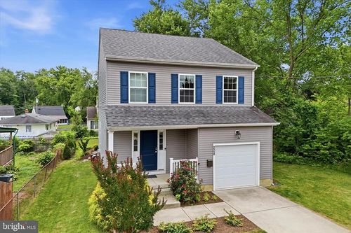 208 E Lafayette Ave, MAGNOLIA, NJ, 08049-1037 | Card Image