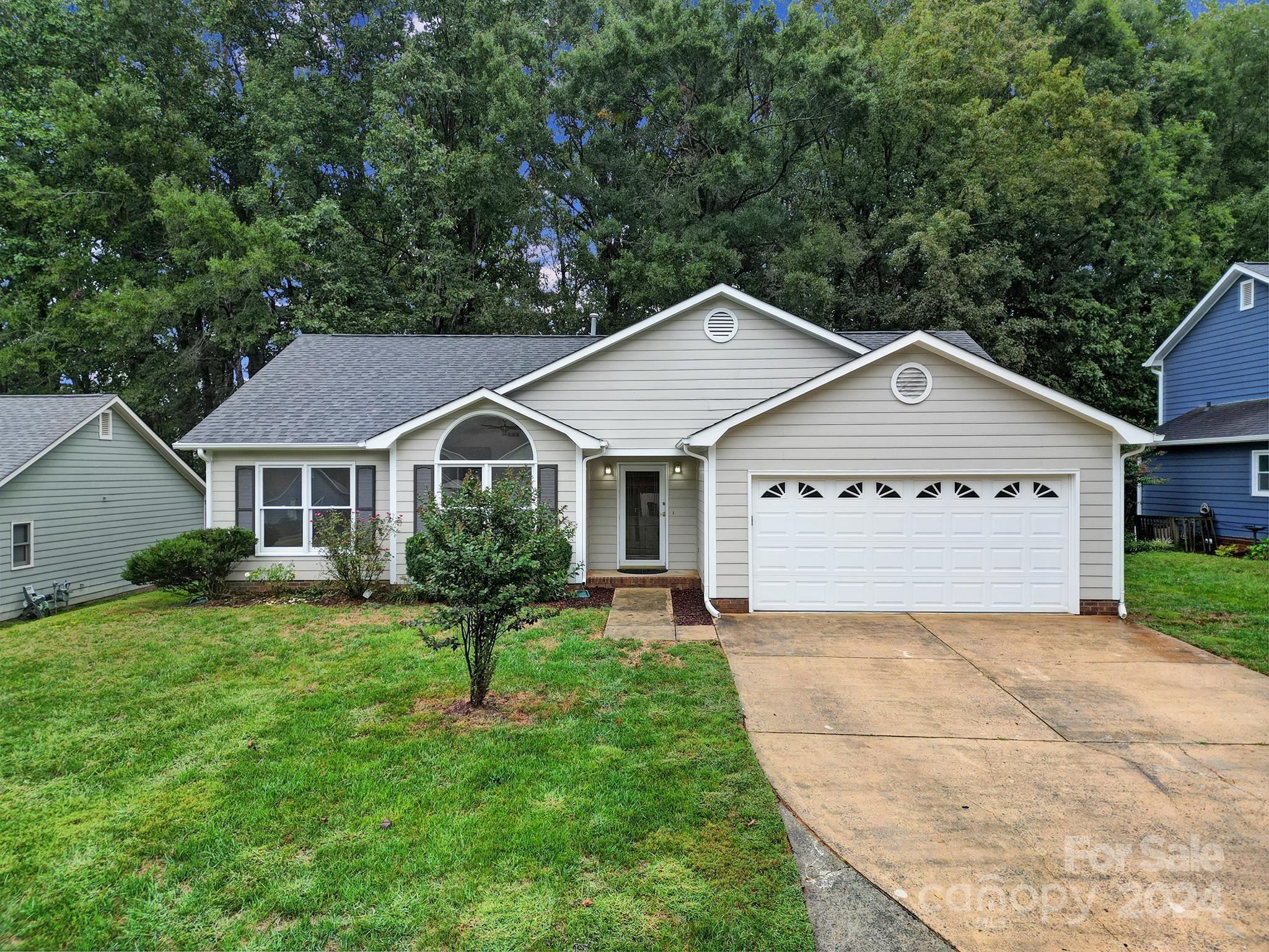 Hornwood Ct, Charlotte, NC 28215
