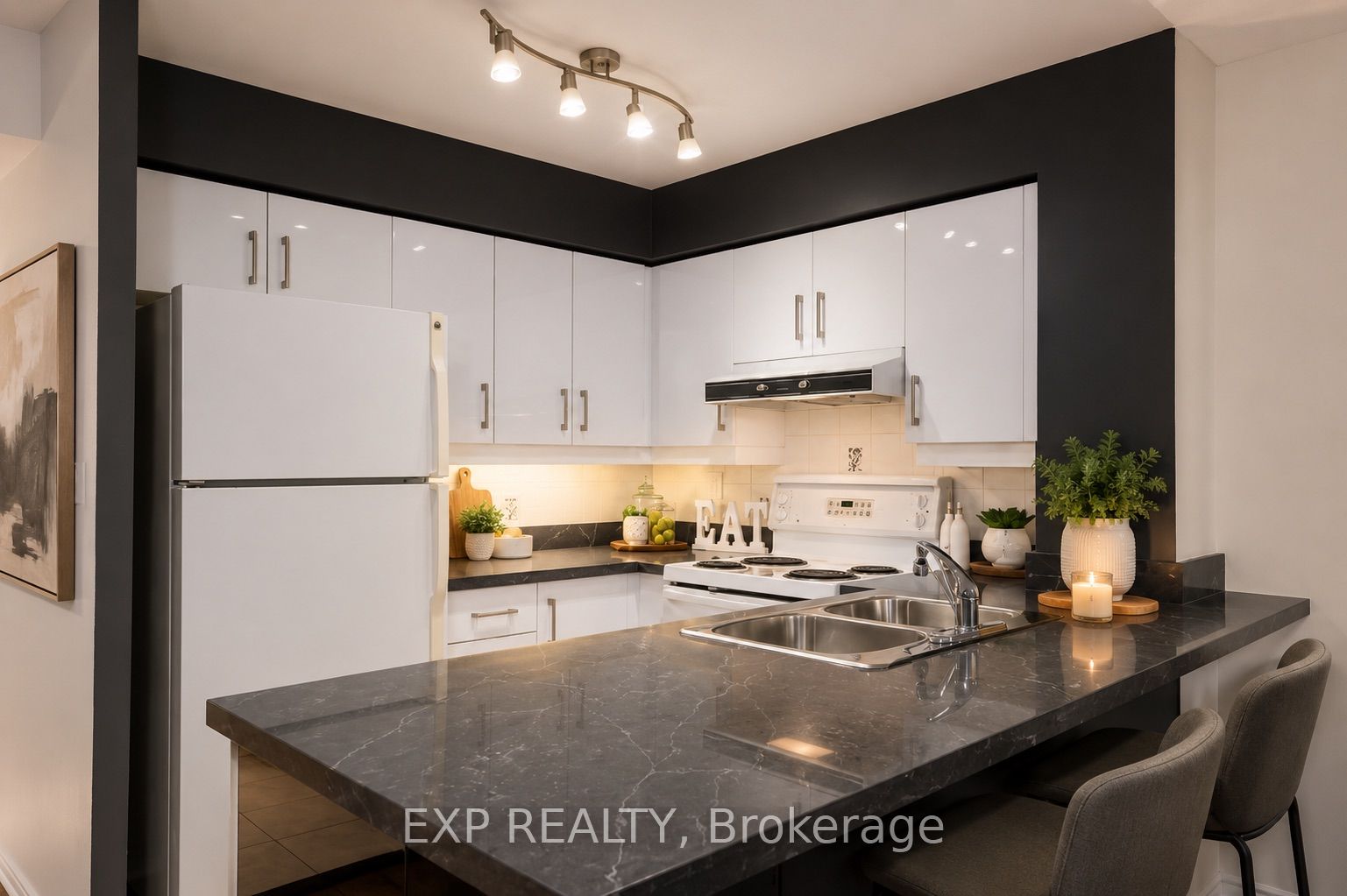 Residential Lease in Toronto C15 3